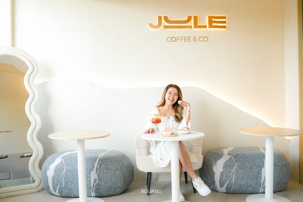 JULE Coffee & Co ที่เที่ยวภูเก็ตไม่ใช่ทะเล ร้านกาแฟ